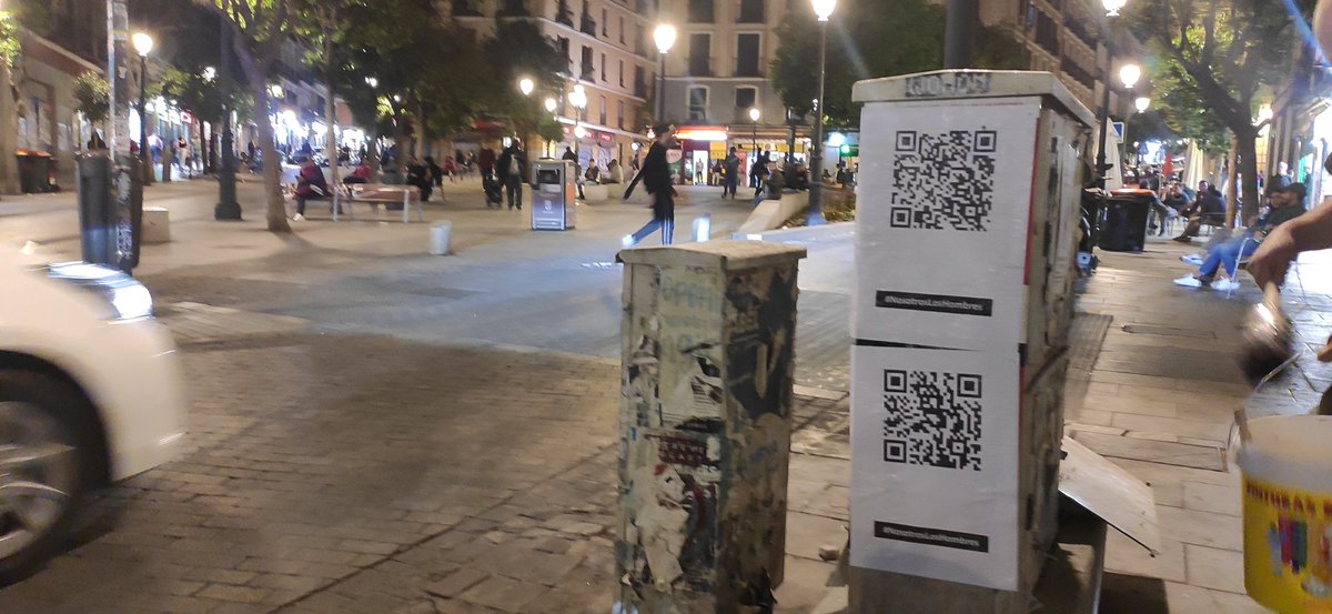 Red_GdH_Madrid's tweet photo. Hola @ElTablero_TV desde esta red hemos llevado a cabo una acción para concienciar de las violencias que ejercemos sobre las mujeres, creemos que es importante esta labor y agradeceríamos difusión.
#NosotrosLosHombres https://t.co/H6Kt6Reesv