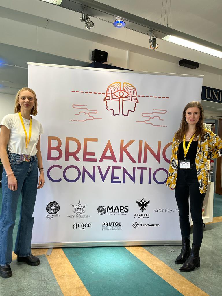 SmallPharma's tweet photo. Day 2 of @breakingcon at @UniofExeter What an event! So many unique and inspiring talks already. Can’t wait to see what today has in store! See some of you there 👋🏻
#breakingconvention https://t.co/ELmzC81ibG