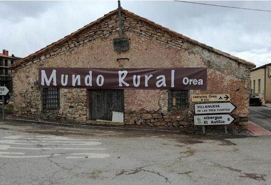 IngForestal50's tweet photo. Este fin de semana OREA celebra su V Feria del Mundo Rural que este año cuenta con el eslogan: “Nuestros bosques, nuestro futuro” y en la que expertos van a abordar la relación de los pequeños municipios con los bosques.

MÁS INFO EN @MDRsostenible 
https://t.co/GpDGqRFQ9G https://t.co/mriYu0NL7i