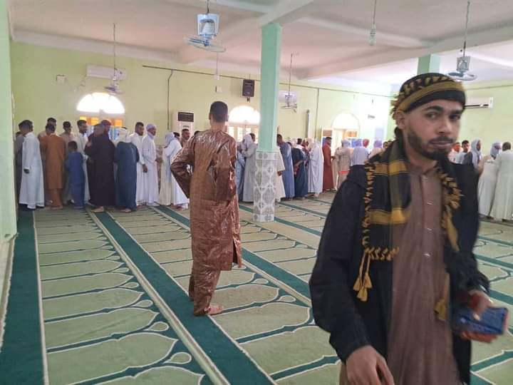 minochere's tweet photo. #Bonjour.. à tout mes amis ..bonne fête  à vous tous et à toutes et à tout vos proches de votre familles et à tout les musulmans du monde entier ..photo village #elbour..commune ngoussa #Ouargla.. #Algérie.#صح_عيدكم https://t.co/7tKQO9hAsd