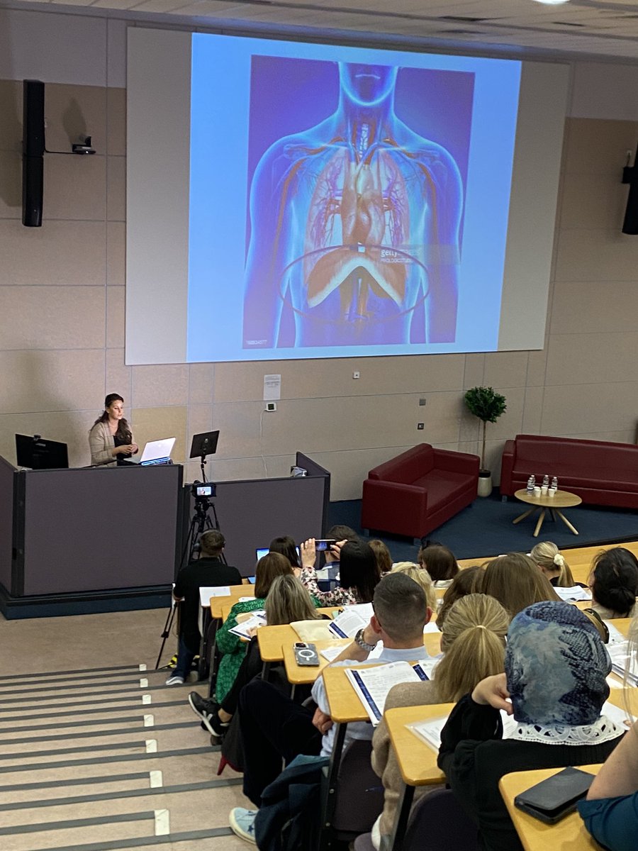 LauraJ_Hammond's tweet photo. @EimearMcC30 giving us insight into the role of the diaphragm in ventilator weaning and respiration, and what we can do as a rehabilitation team to assist weaning and reduce respiratory muscle weakness.
#CriticalCareRehabTUH @ICUTallaght @NinaHoldenPT @OBrady113 @ElaineBarker77 https://t.co/oMX4Ew89lH