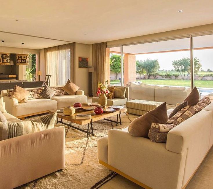 #airbnb Do you have questions about renting your property on Airbnb? Chat live with an Airbnb Superhost here:

airbnb.no/r/jjordet

Many thanks to Abalya Villas  for letting us feature this beautiful property: instagram.com/abalya.villas/

#Travel #airbnblife #Traveltips