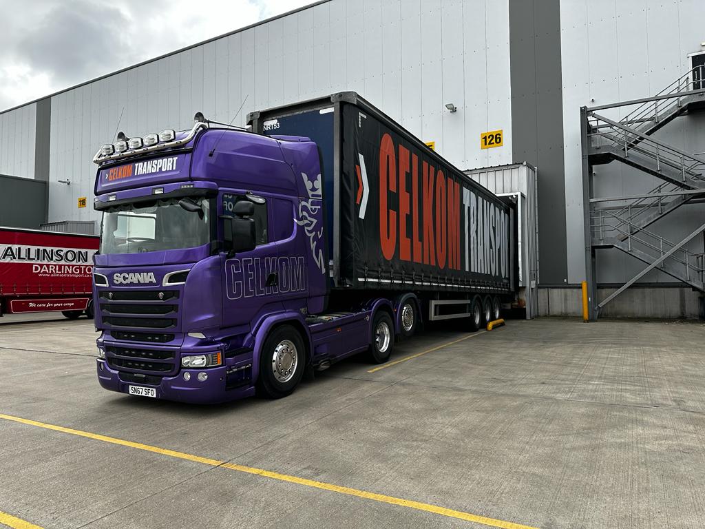 CelkomL's tweet image. Friday is looking and feeling good 🤍👌 - Another busy and exciting week almost completed !! - Happy Weekend all .... 🚛
#celkom #excitingtimes #busyweek #forevergrateful #dreambig #anyload #anylocation #pallettrack #pallets #generalhaulage
