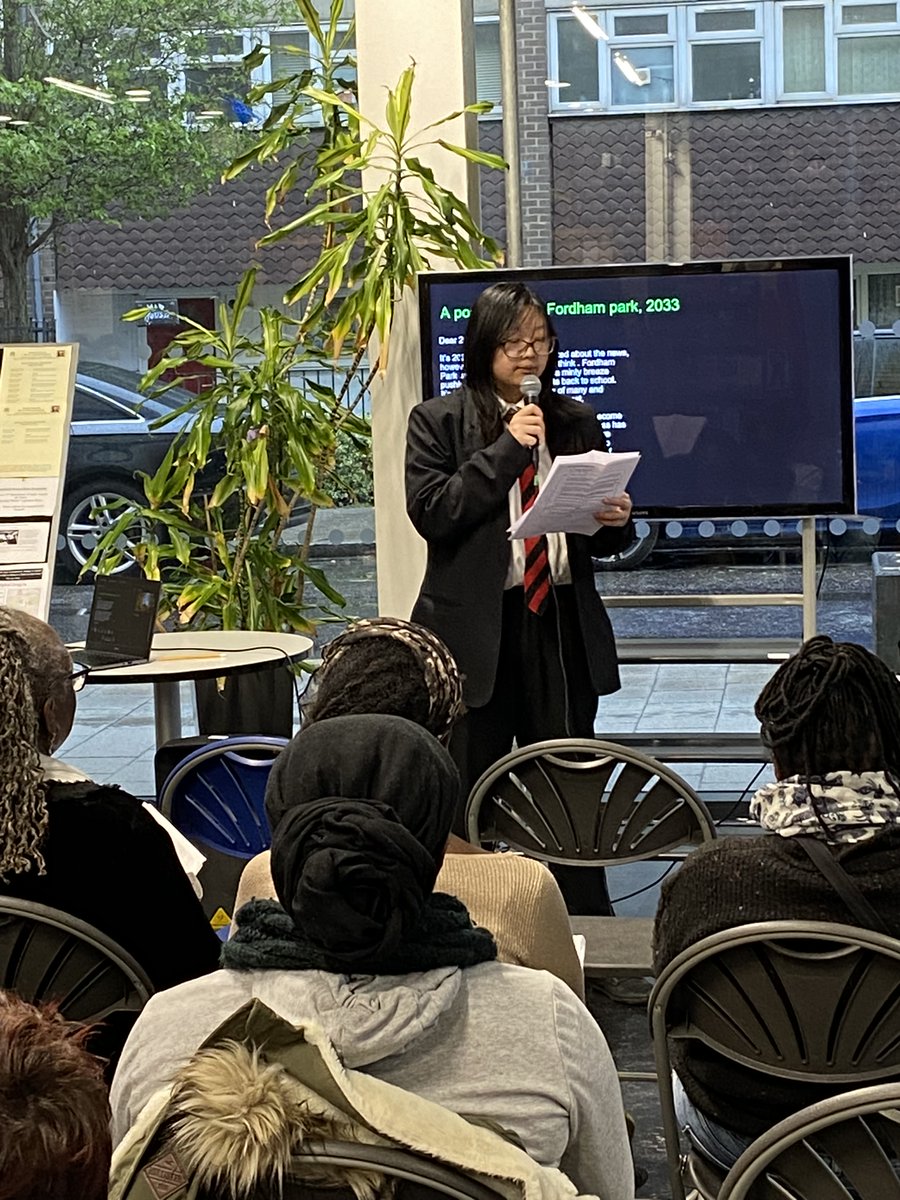 lailanadia's tweet photo. Great performances by @DeptfordGreen ParkLife Students yesterday @DeptfordLounge for #WorldBookNight! The audience was moved and inspired by your #poetry &amp; film about Fordham Park. A wonderful collaboration w @GoldsmithsEng @wonderfrancis, more on this project soon! https://t.co/QvV8l3OAti