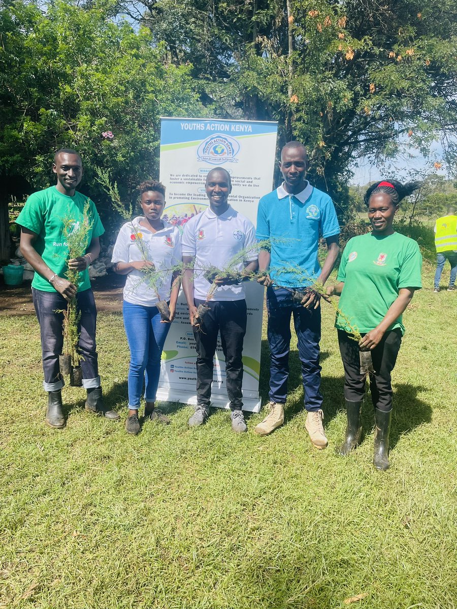 FaithChela5's tweet photo. Spent an incredible day at @egertonunikenya agroforestry, planting 1500 trees to help combat climate change and promote biodiversity! Let's keep working together to create a more sustainable future for all @yfga_kenya #plantingtrees #climateaction @McfChs @ruforumsec https://t.co/BwBZLqLsQF