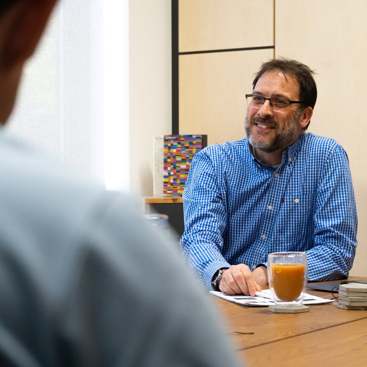 Dilemma! We’ve had <a href="/GylesLingwood/">Prof Gyles 💬</a> in the studio giving a talk on his 7 rules for great copywriting. Gyles shared his view on getting audience attention &amp; on being brave enough to stand out. We want to write a post about it, but we’re getting self-conscious about our own wordery🤔