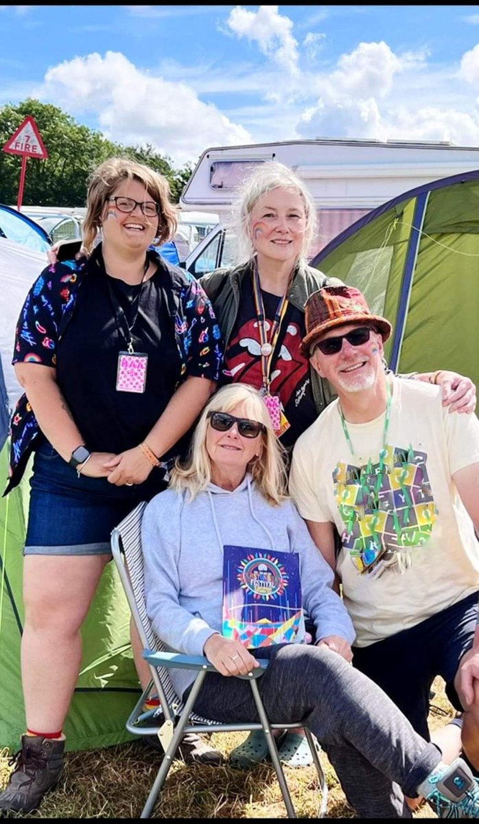 📢Excited to announce....Trainee AMHP positions are now open at Somerset Council🥳

- 30 days holidays (plus BH)
- Chance to work at Glastonbury Festival!
- Post Graduate Certificate AMHP academic course financially supported

Link to apply/more info: bit.ly/40okJQd