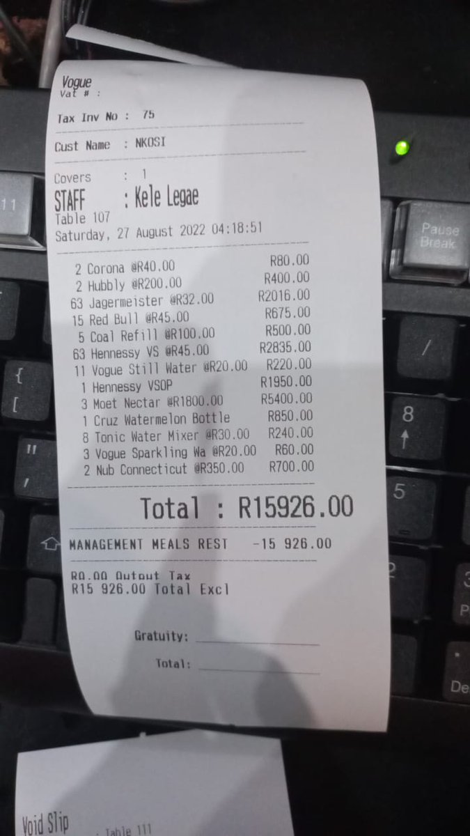 Meet the famous Fitness coach <a href="/Bukhosikhoza/">Bukhosi</a> 
The Guy who's out in the run after failing to settle his R15926.00 bill at <a href="/voguelounge014/">voguelounge014</a> Tlhabane Rustenburg
 
Retweet please,let's fix the country