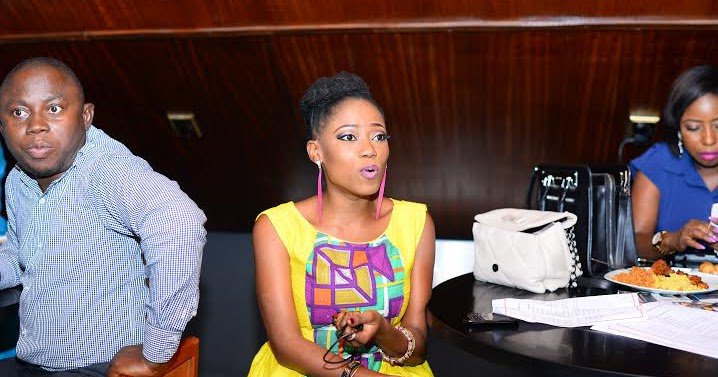 SalesboiNG's tweet photo. The AREA MAMA left years ago and the Street of twitter misses her so much. Do you know her? #keepRestingBucknor #TosinBucknor #TopFm #TopRadio #Areamama
cc @MI_Abaga @VectorThaViper @alisa_emma @RicHassani @OfficialWaje https://t.co/97HPfhgr9t