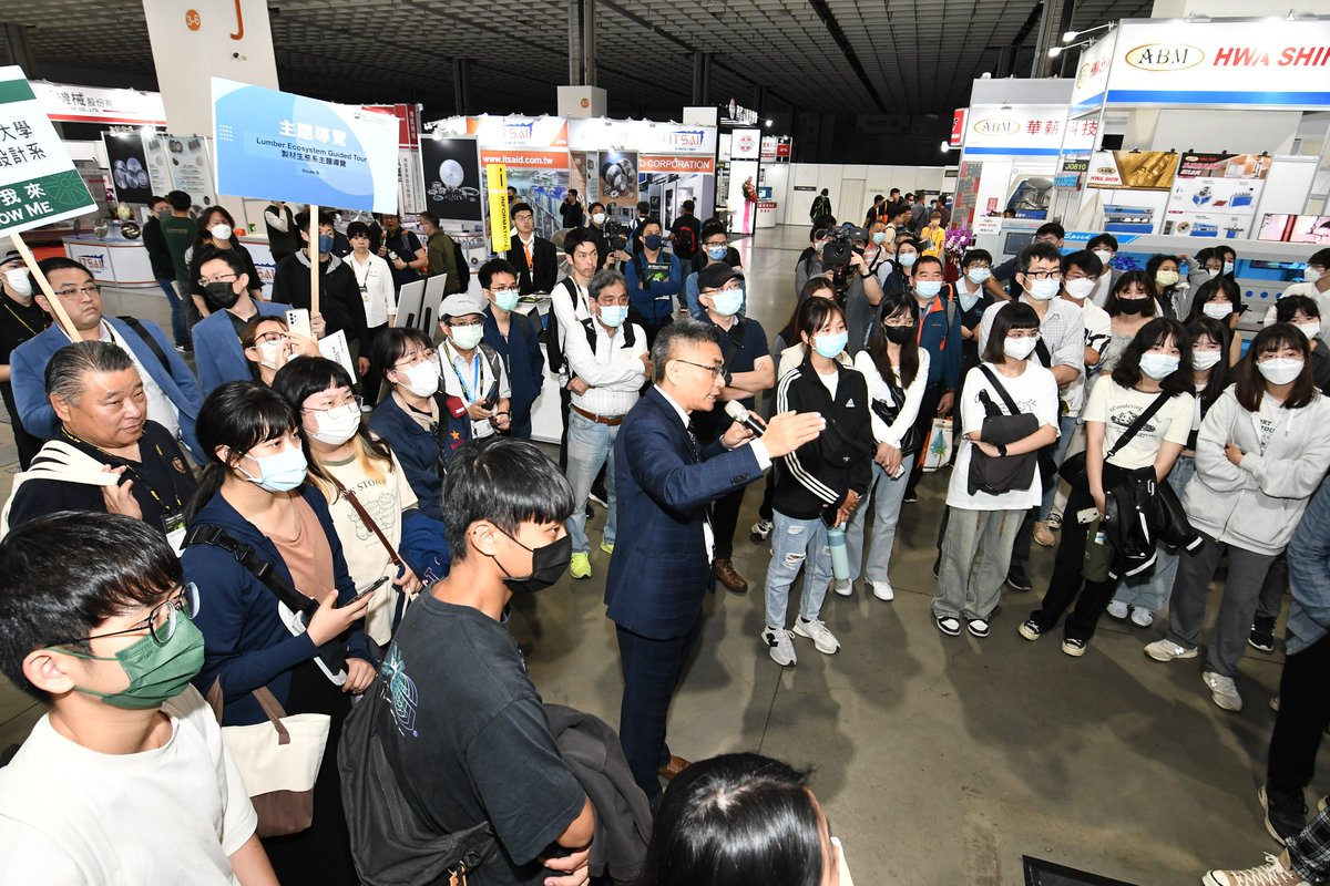 WoodTaiwan's tweet photo. Day 2 at WOOD TAIWAN 2023 is still going strong! We just wrapped up a Timber Construction Sustainability Forum and have been thrilled to see so many visitors.

#WOODTAIWAN #Day2 https://t.co/3eD9CyRzP5