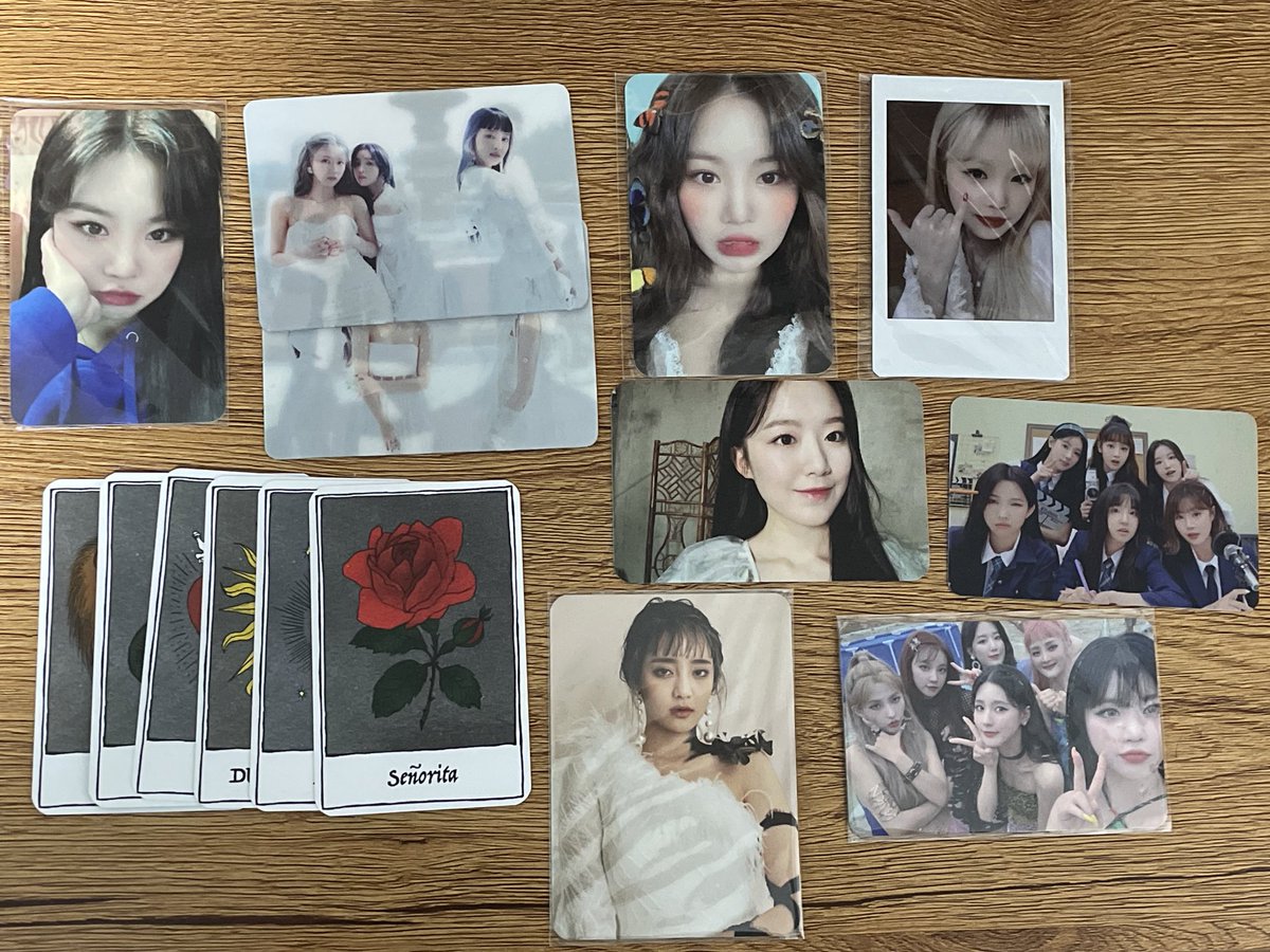 eun_1849's tweet photo. 아이들 포카 처분합니다 개별가능하고 시세 몰라서 적당히 제시 해주시면 바로 양도 합니다.

아이들 여자아이들 gidle idle (여자)아이들 미연 민니 수진 소연 우기 슈화 아이들2021시즌그리팅 아이들2021시그 덤디덤디 화 아이들특전 아이들포카 여자아이들포카 아이들굿즈 https://t.co/7jjSSkszuE
