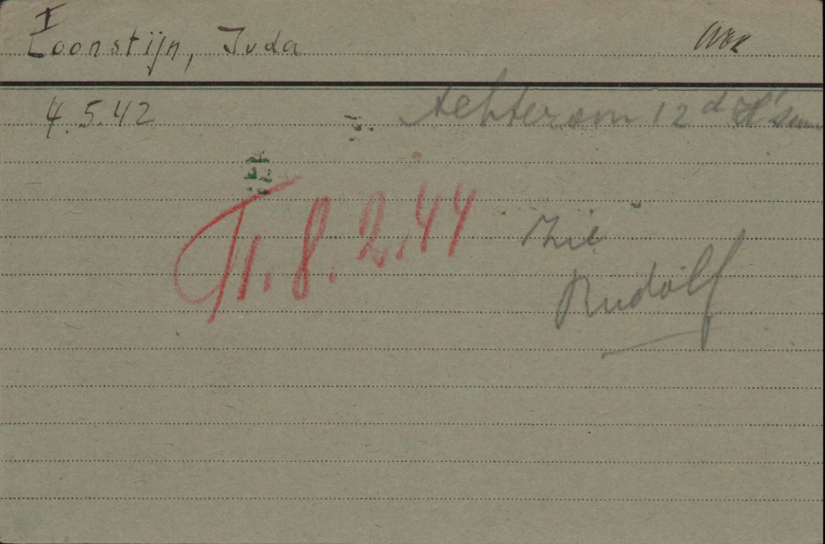 Juda Loonstijn werd op 4 mei 1942 geboren in Hilversum. Het huis van zijn ouders werd in 1943 leeggehaald. Babykleertjes, een babybedje en een kinderwagen werden in beslag genomen.
Juda werd net geen twee jaar. Op 11 februari 1944 werden Juda en zijn moeder vermoord in Auschwitz.