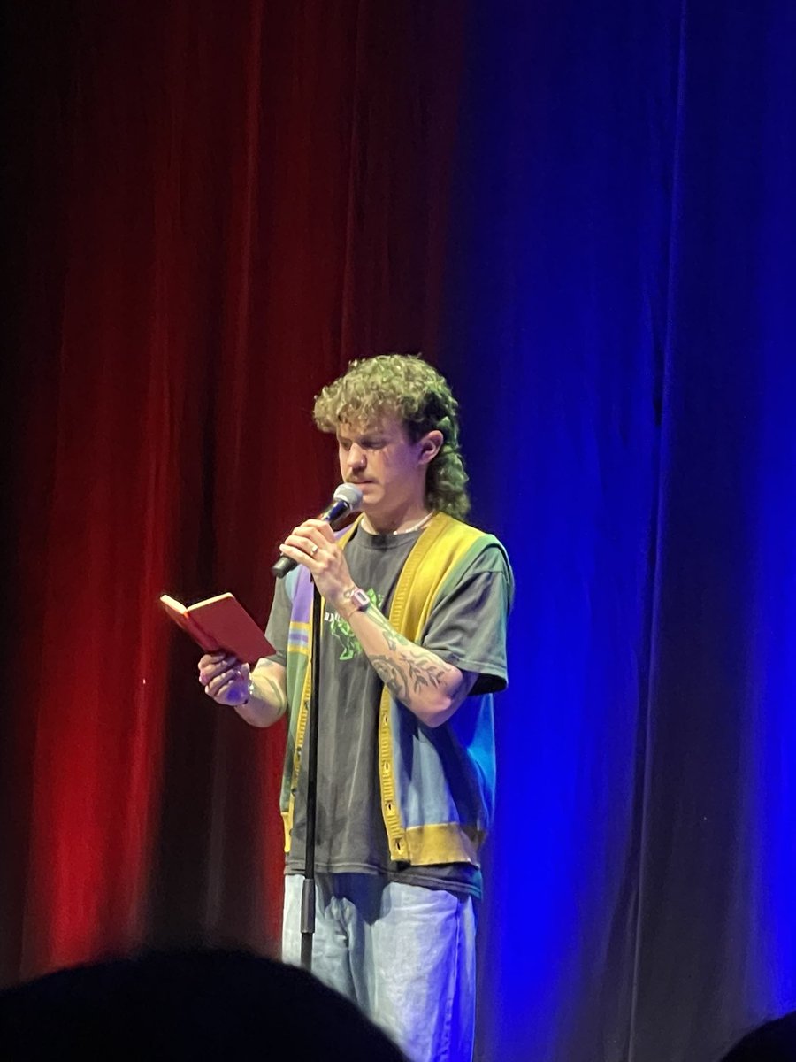 YeahItsIlona's tweet photo. u rocked @kurtisconner thank u to the mayor of Kurtistown 🤠 https://t.co/GsZh6JkERU
