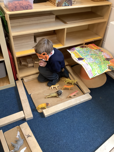 Reception have been learning about Earth Day. They talked about how they can help the planet by walking or riding to school. They learnt about recycling and looked for litter on the playground and they planted some vegetables #PaklandsCPlove2learnEY #EarthDay