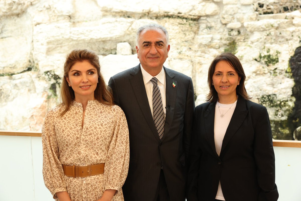 GilaGamliel's tweet photo. שבת של שלום 🇮🇱
@PahlaviReza https://t.co/U4UhPEJXuj