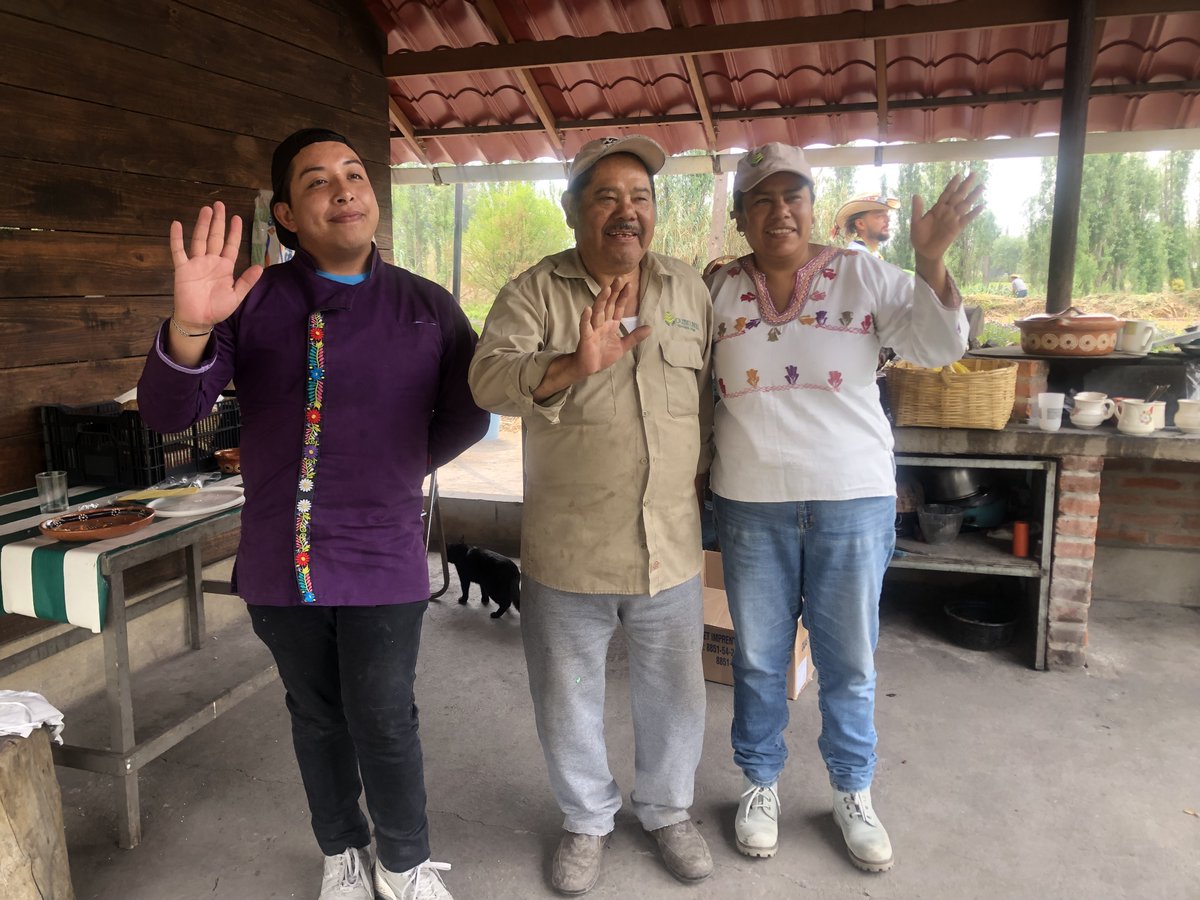 Graupix's tweet photo. En @olintlalli aprendí sobre la sostenibilidad y el compromiso de implementar un proyecto de conservación y protección de @XochimilcoAl en @turismocdmx.
https://t.co/344Pp5kxVZ @turismocdmx @SECTUR_mx 
@SEDEMA_CDMX @CulturaCiudadMx #CDMX #sostenibilidad 
#GraupixDF https://t.co/XJXQldIliS
