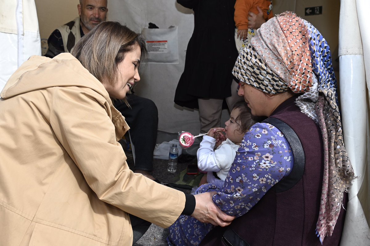 📍Malatya Doğu Garajı Çadır Kent

#RamazanBayramı nedeniyle #Malatya’ya görevlendirilen Valimiz İnci Sezer Becel, İzmir Valisi Yavuz Selim Köşker ile birlikte, Malatya Doğu Garajı Çadır Kenti ziyaret etti.
⤵️