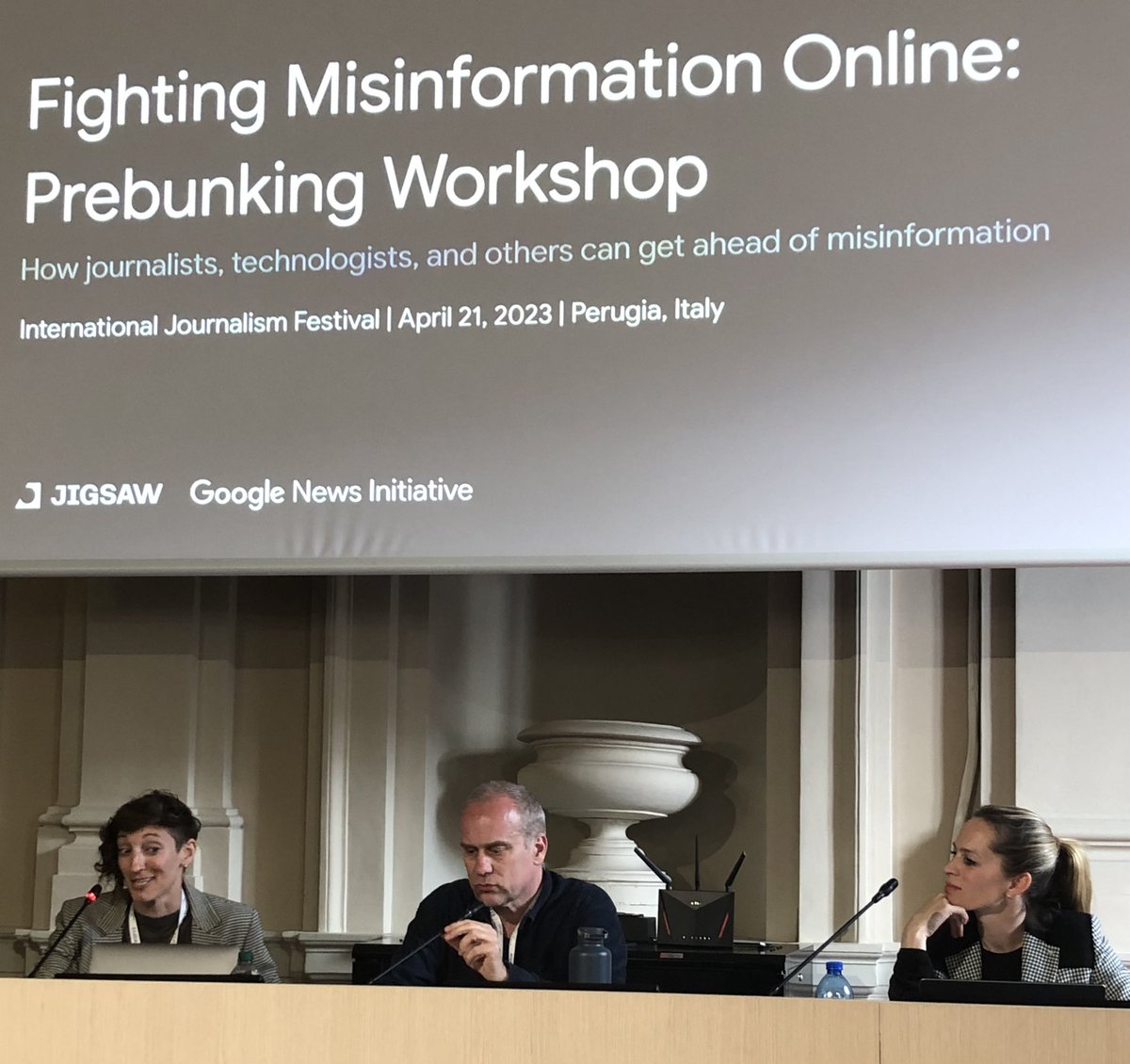 „Fighting #misinformation online: pre-bunking workshop“ #ijf23 thanks to <a href="/StefanVoss/">Stefan Voss</a>, Beth Goldberg and Isabelle Sonnenfeld #dpa