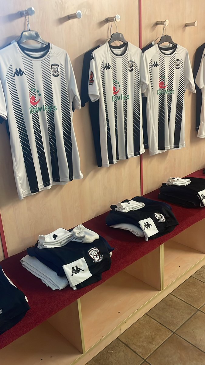 Malc76092401's tweet photo. Game set up 51 including County Cup.
Last Home game this season for @HerefordFC .
Come and show your support.
COYW 🐮🐂⚫️⚪️⚽️
#StrengthInNumbers #no1fans https://t.co/JLI5xjGNwc