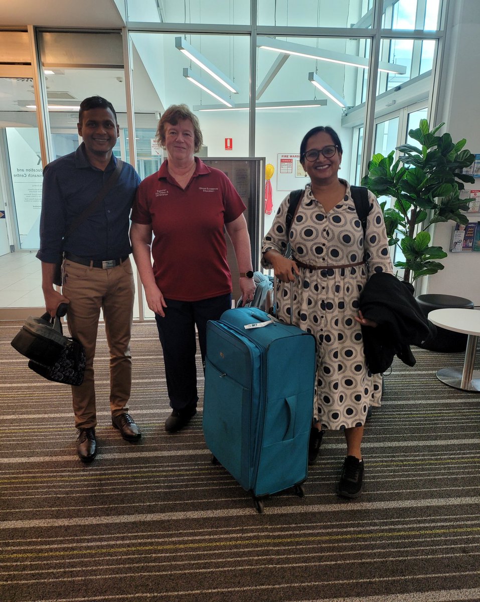 vijaya_karanam's tweet photo. Mutual learning and sharing #onesim course at Mackay Base Hospital. Fabulous and enthusiastic team. Warm hospitality at thd heart of Queensland. https://t.co/sCxvlZ6yvJ