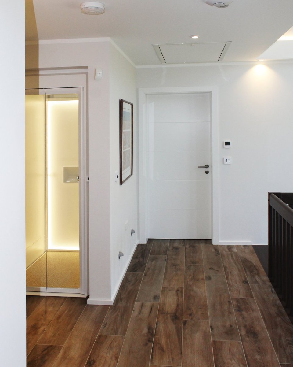 GartecHome's tweet photo. This lift perfectly fits this space ✨

The Gartec HomeLift AHL was chosen to fit this modern interior.

It was installed by the Gartec Engineers and took less than a week! https://t.co/Xjl8Rdjvyl