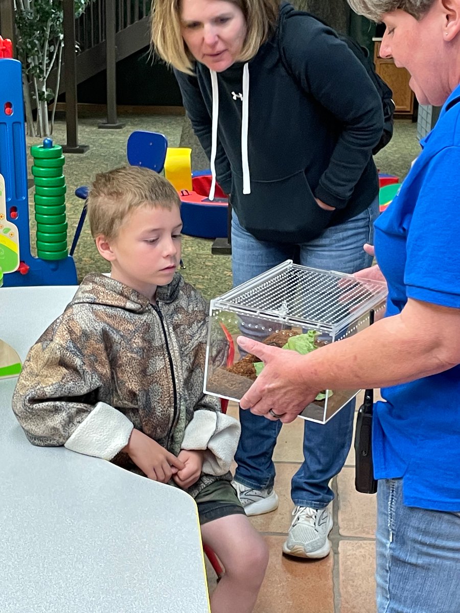 JayeDitter's tweet photo. Day 2 of Safari Edventure starting out strong! We welcome Glasco Elementary (K-4th grade) to Rolling Hills Zoo today! If it’s fun, it’s happening at Safari Edventure Days! 🦁🐒🐯 @SmokyHillEd https://t.co/94oA8IL94y
