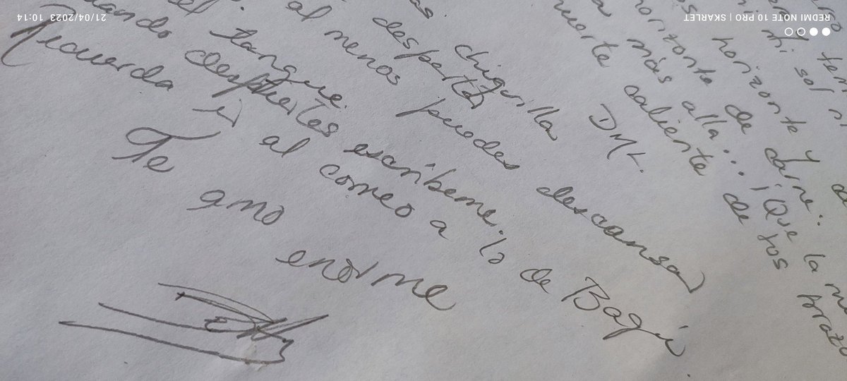SkarletWasp's tweet photo. #DatoExtra: cuando piensas q solo a ti te emociona el tema de los polvos, pero tu novia está con las hipe q tú al punto de mezclar un poema de Dulce María Loynaz con la orden de ir a buscar el paquete en una misma nota: https://t.co/PWCfzHmwpA