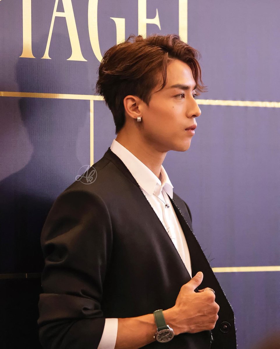 ansonkong_hkfc's tweet photo. 20.4.2023 PIAGET Harbour City Flagship Boutique Opening💎

Thank you @Piaget for having Anson Kong🧡
Congratulations on the grand opening of PIAGET Flagship Boutique at @hkharbourcity 🎉🍾️🎊

#ansonkong #江𤒹生
#piaget #piagetpossession #piagetpoloperpetualcalendar https://t.co/hMvM0KLdb1