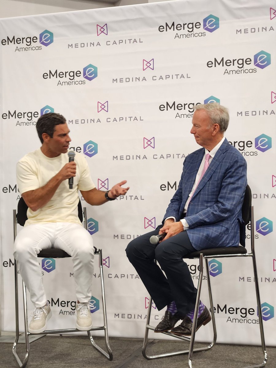 volvoshine's tweet image. &quot;This is the MOST exciting tech conference I&apos;ve EVER been to&quot;
- @ericschmidt  👀🔥

@FrancisSuarez @melmedina305

@eMergeAmericas
#eMergeAmericas #MiamiTechMonth