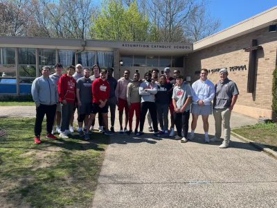 Great Friday morning for our guys! 

Crush lift ✅
Give back to the community✅

Huge Thank You to Assumption Catholic School in Fairfield for allowing our team to help out today! 

#SHUGRIT
