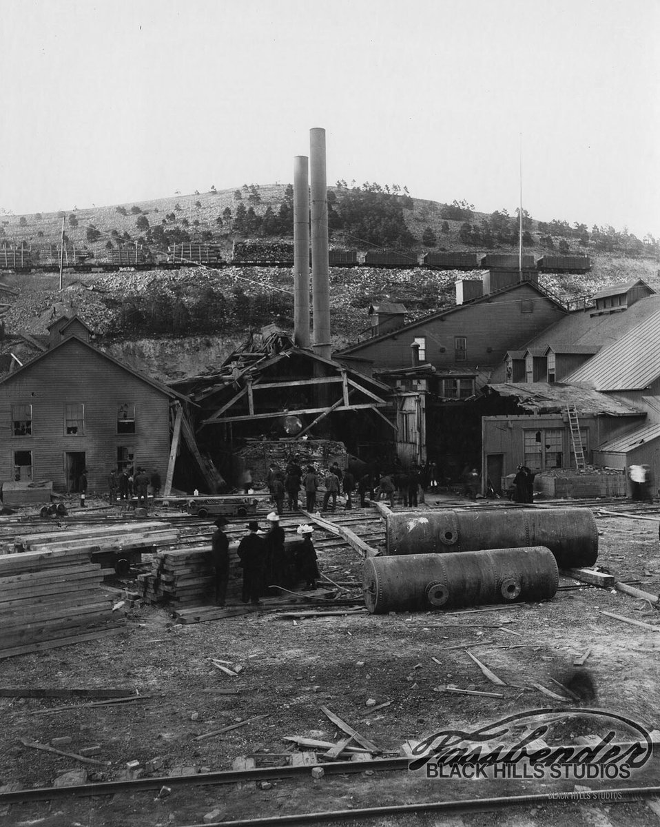 DeadwoodHistor1's tweet photo. The Highland Hoist and Sawmill, Lead, South Dakota, after an explosion and fire in 1910. A train loaded with logs is visible in the background. #LeadSD #History #LocomotiveHistory #MomentInTime @LeadChamber 

Fassbender Photographic Collection. https://t.co/WROCKLhIEF