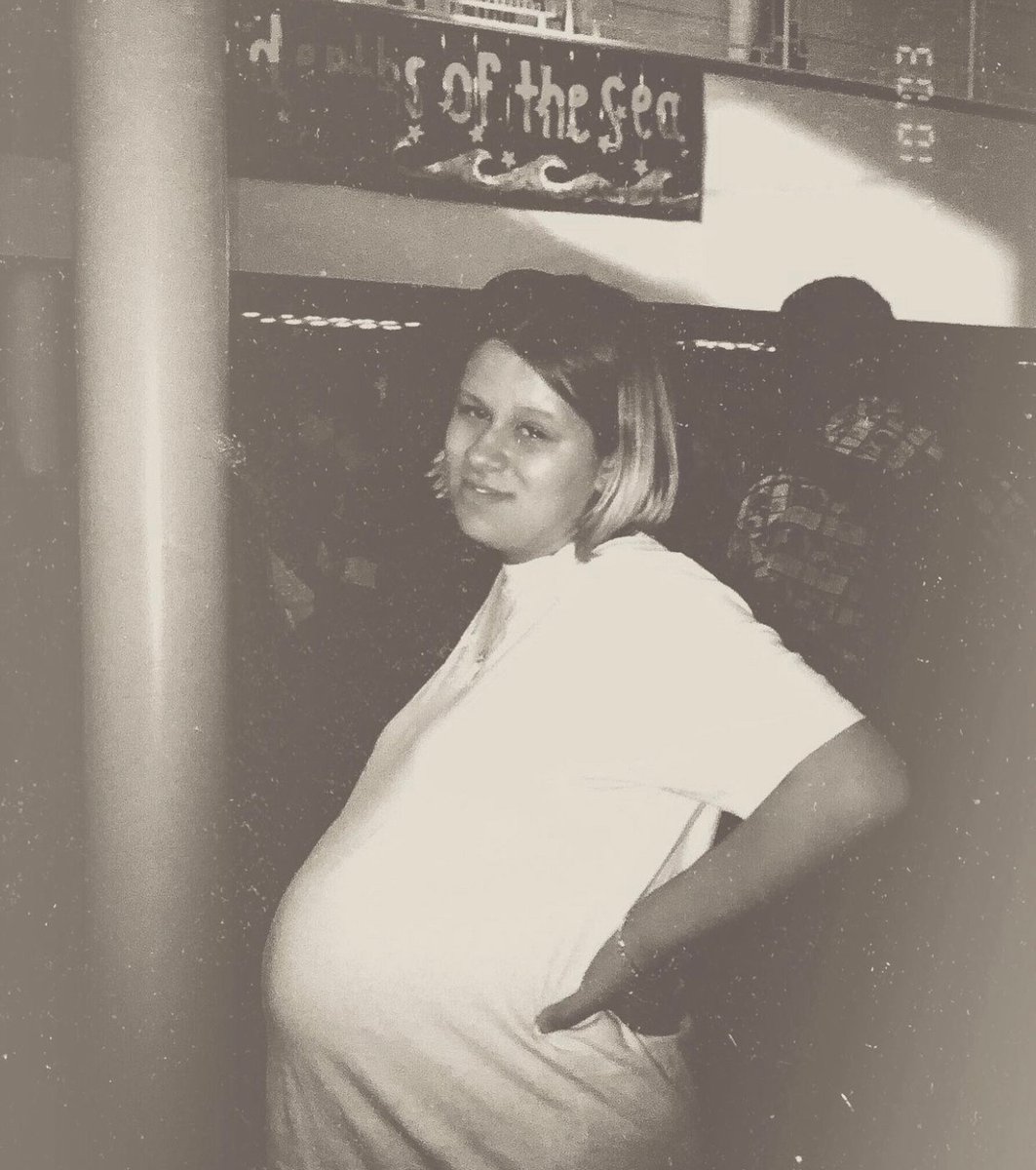 JoinBraveLove's tweet photo. "...18 years ago I stood on the cusp of motherhood and mourned as I prepared to transfer that privilege to another woman and quietly settle into my role as birth mom.⁠.." repost
via @mccloudlife ⁠
⁠
#BraveLove https://t.co/NJvex1kjt4