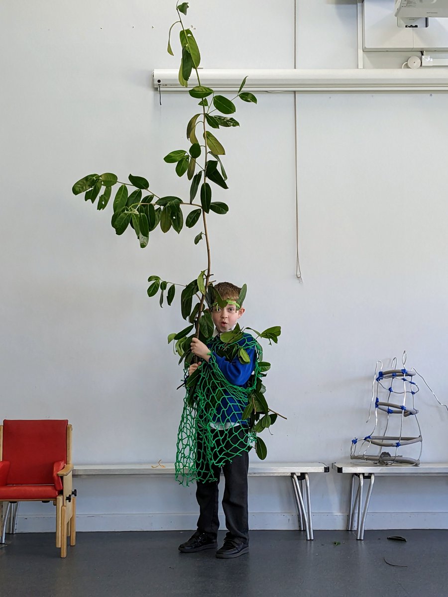 ThelmaHulbert's tweet photo. Honiton Primary pupils all dressed up for #TheWildEscape procession tomorrow.🦛
👉Join us at the THG for food, live music and art activities 4-7pm
@artfund  @HonitonPrimary 
#EarthDay #TheWildEscape #eventsindevon #thingstodoindevon #artactivities #events https://t.co/gtWL089Yce