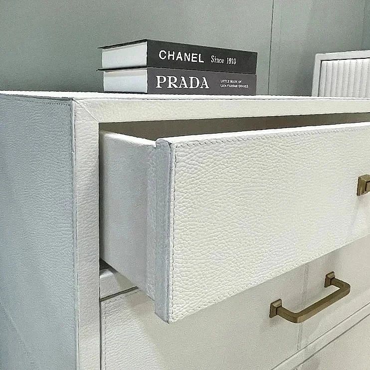 orchidsluxhome's tweet image. Designed to transcend time! Get transported back to an era of timeless elegance🌸at Suites at Market Square G1019 in @HPMarketNews between 20-26 April 2023. One lucky visitor will receive a beautiful Bergen throw every day!
..
#orchidsamerica #hpmkt #designonhpmkt