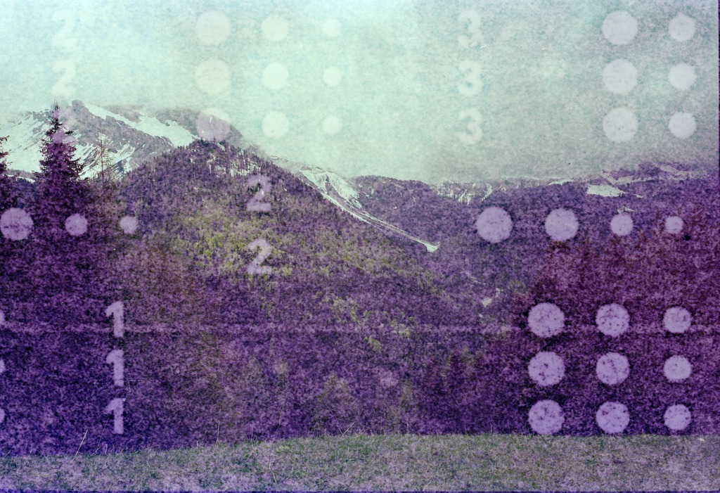 francescochiot's tweet photo. Ricordi frantumati, da un passato recente

#lomography 100 color film, overly expired, x-rayed, frozen, etc

@arsimago c41 processing

#fujifilmgsw690iii

#analogphotography #darkroom #mediumformat #fvg #fvglive #montagnefvg #vintageitaly #vintage https://t.co/2CSqkfF16E