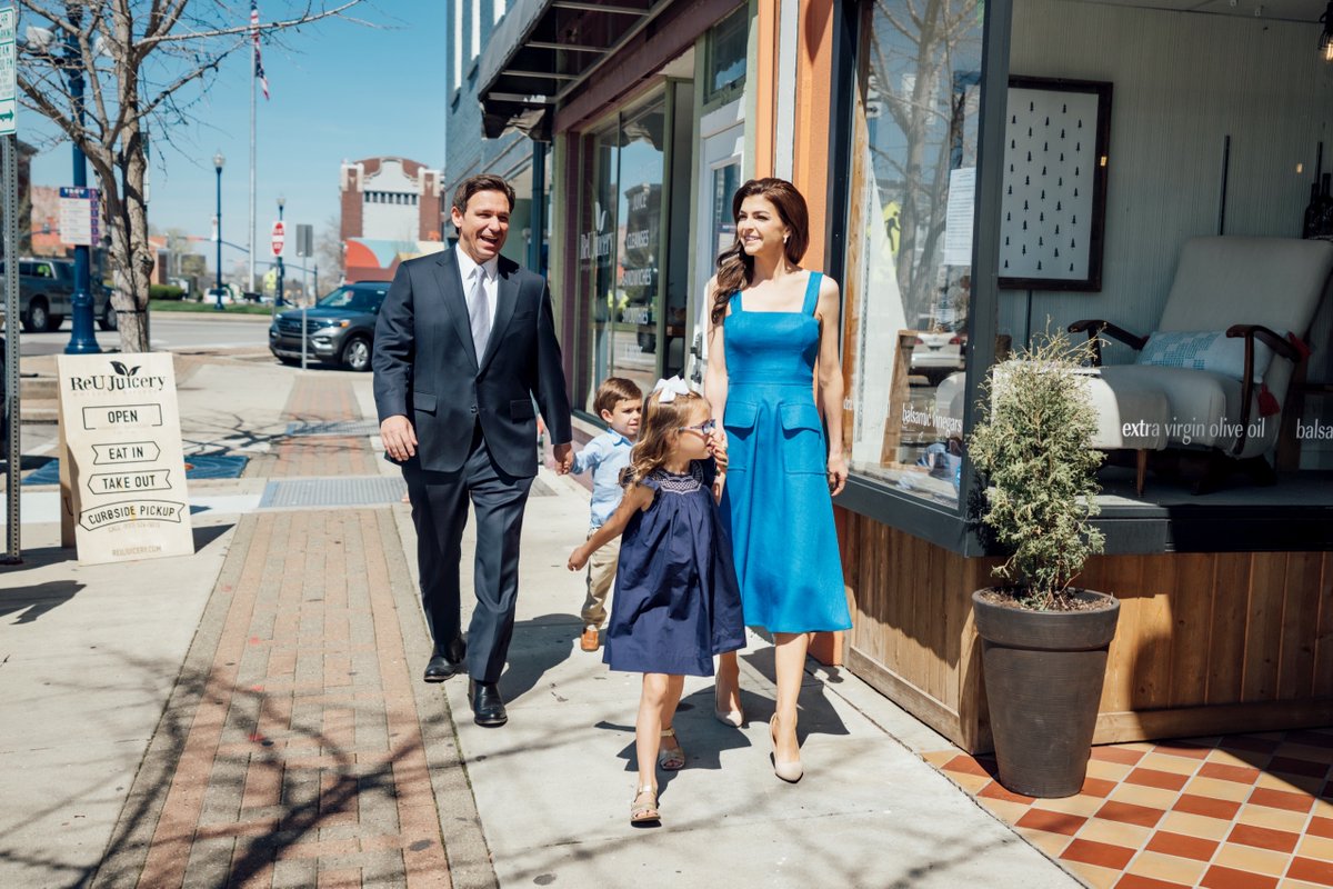 Casey DeSantis tweet media