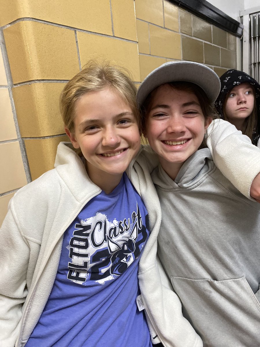 Lara Brunk tweet media