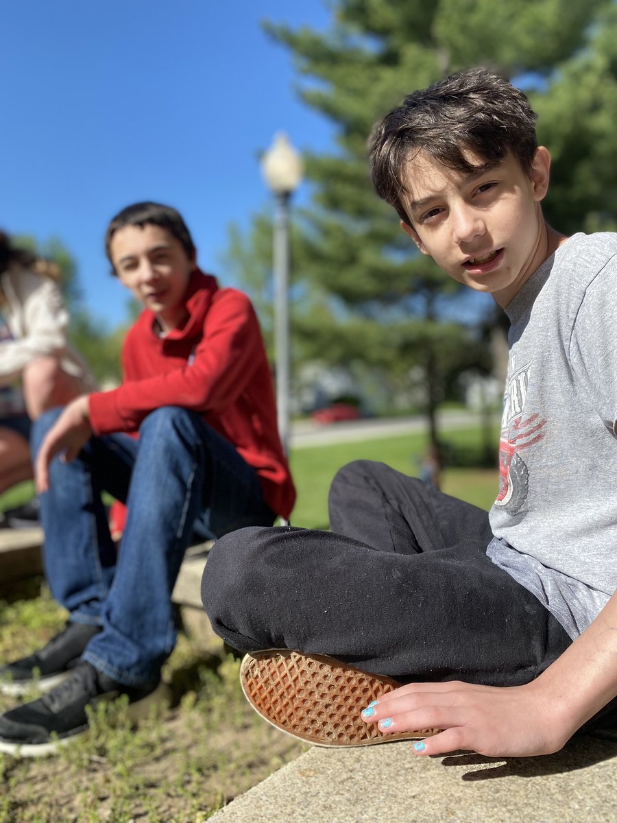 Lara Brunk tweet media