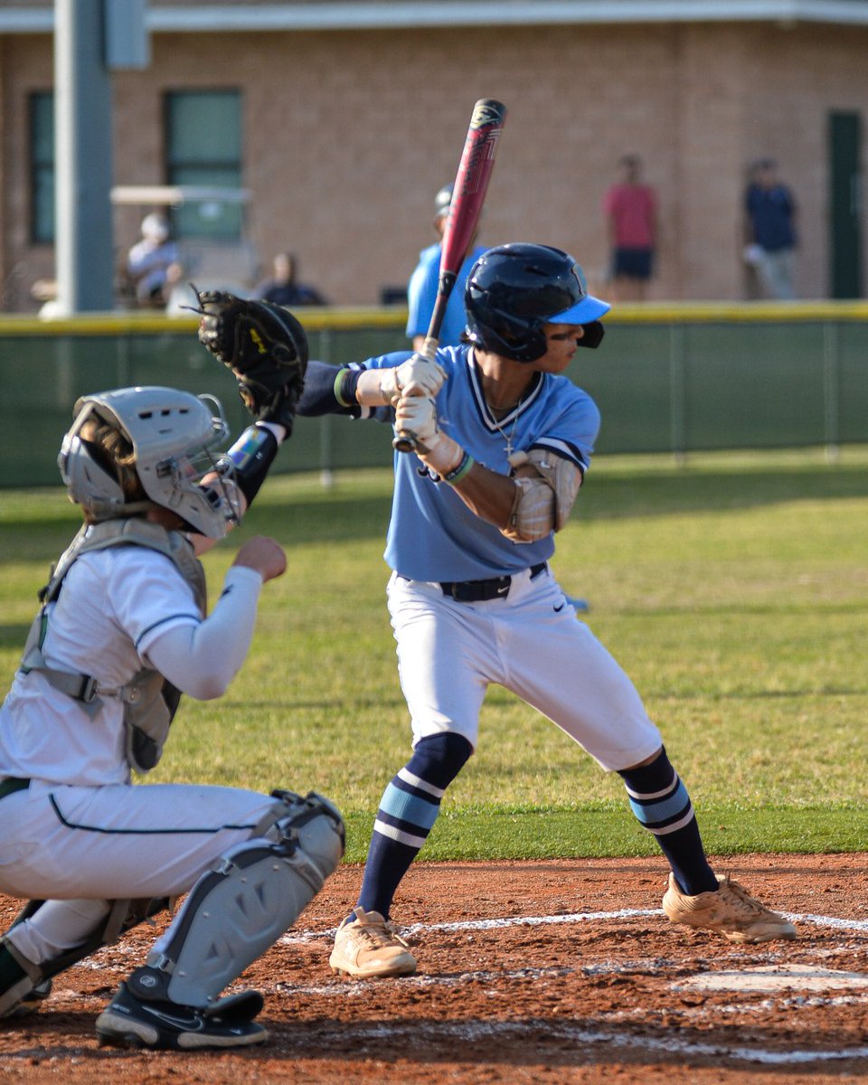 BigCountyPreps1's tweet photo. After the loss to Tampa Catholic, Berkeley Prep is 5-0, scoring 43 runs and only allowing 8 runs.
Steinbrenner at Berkeley Prep tonight. Who you like?
#Baseball #BerkeleyPrep https://t.co/Qwa376tSvo