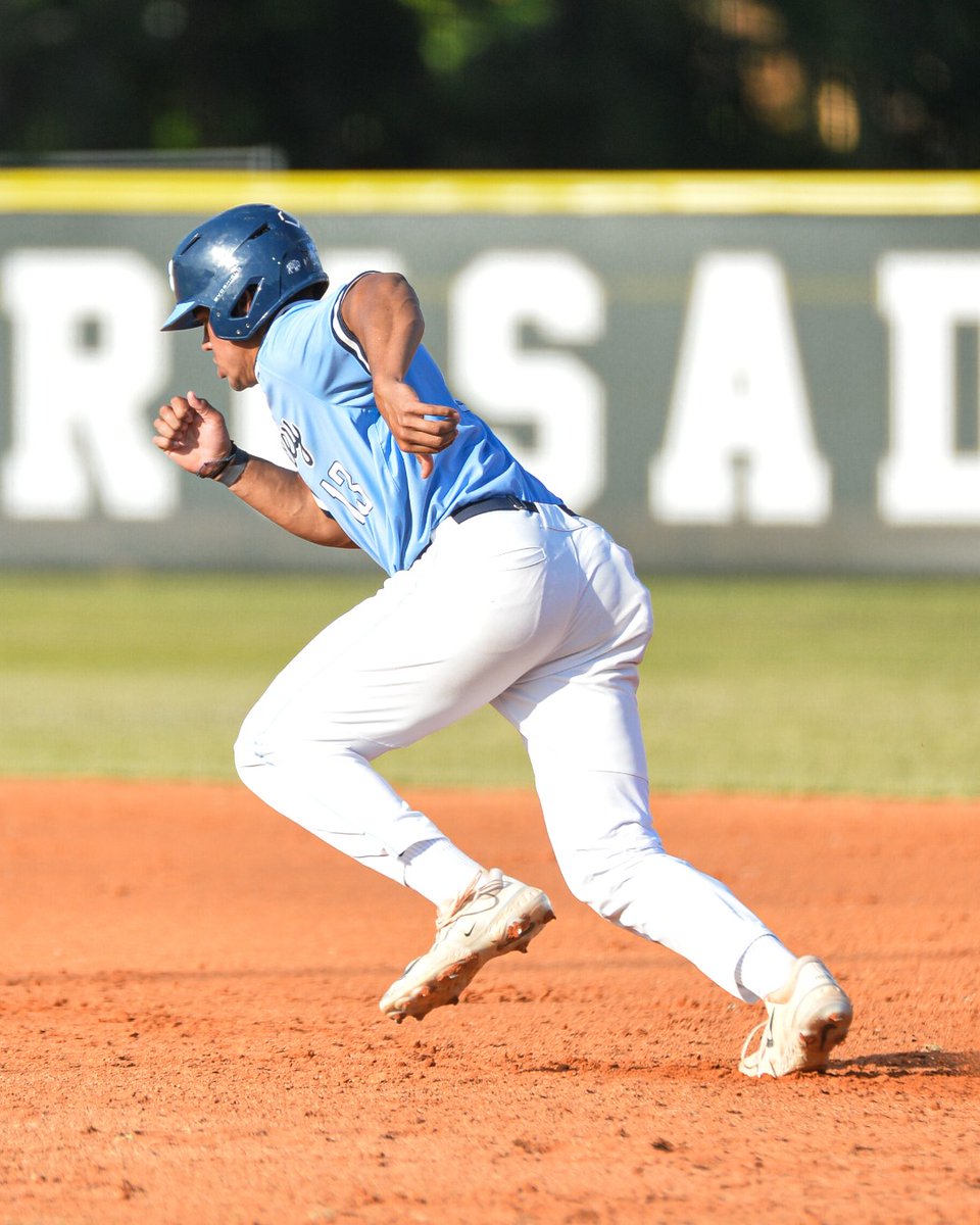 BigCountyPreps1's tweet photo. After the loss to Tampa Catholic, Berkeley Prep is 5-0, scoring 43 runs and only allowing 8 runs.
Steinbrenner at Berkeley Prep tonight. Who you like?
#Baseball #BerkeleyPrep https://t.co/Qwa376tSvo