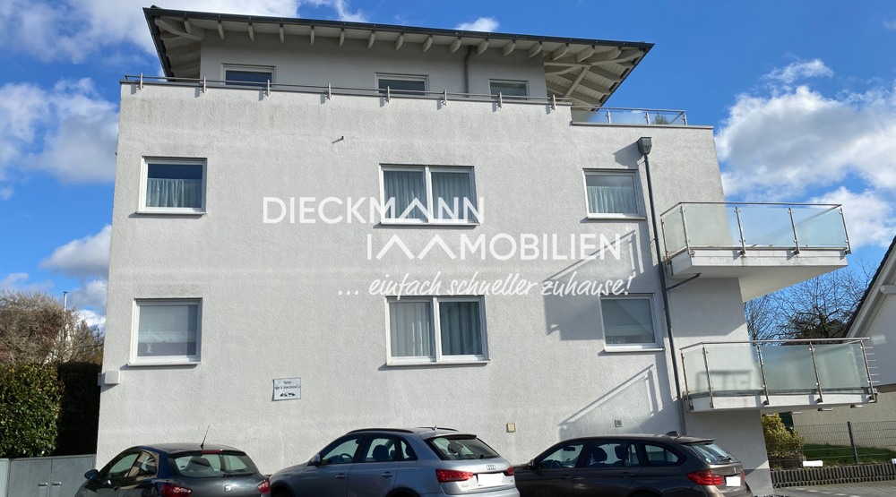 dieckmann_immo's tweet photo. Große #Mietwohnung in #Schwerte #Ergste
✓ ca. 91 m²
✓ 3 Zimmer
✓ 1. OG
✓ Wanne & Dusche
✓ Fußbodenheizung
✓ Kellerraum
✓ Garagenstellplatz
✓ Balkon
✓ ruhige Lage
✓ Kaltmiete: 900,00€
https://t.co/L5DJf0vXNS
immo@dieckmann-immobilien.de
+49 (0) 23 04 - 23 96 110 https://t.co/PITwVL999c