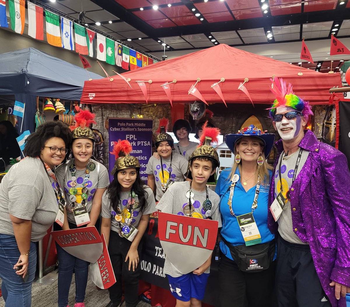 Great to see friends at Worlds!! We are so proud of our Cox Science Center FIRST LEGO League Teams!