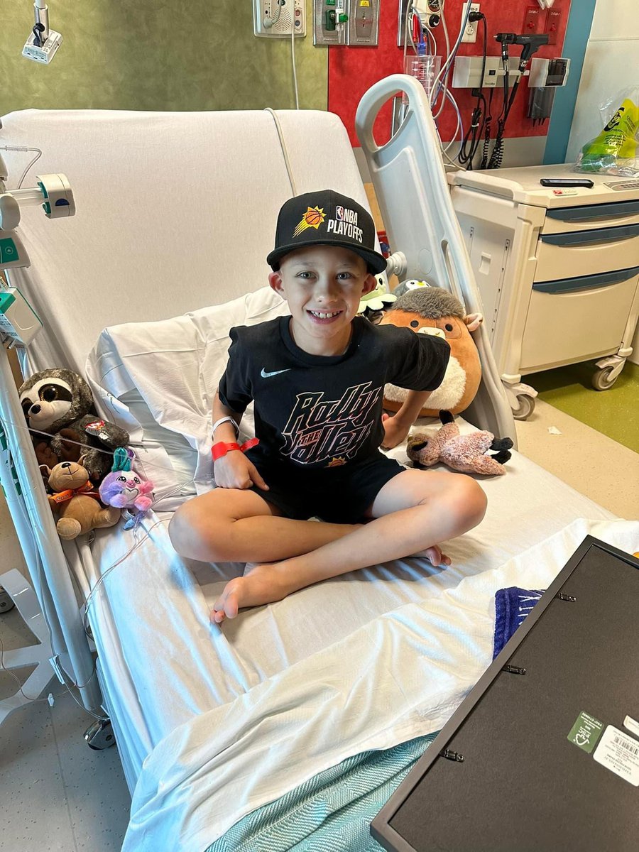 rttravis's tweet photo. Planet Orange…need some prayers for this guy who started his second round of Chemo yesterday at @PhxChildrens He is the biggest @Suns fan and loves @DevinBook and @KDTrey5 https://t.co/4DRKwBbkjI
