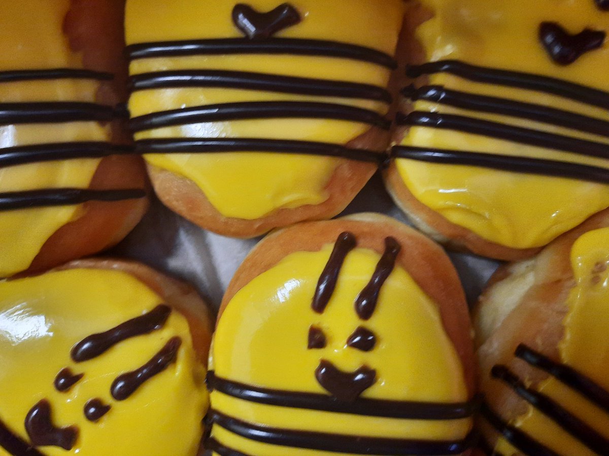 Mayor Mike Bradley on Twitter "Mayor Man to celebrate 🍾 the Sarnia Sting Victory in the