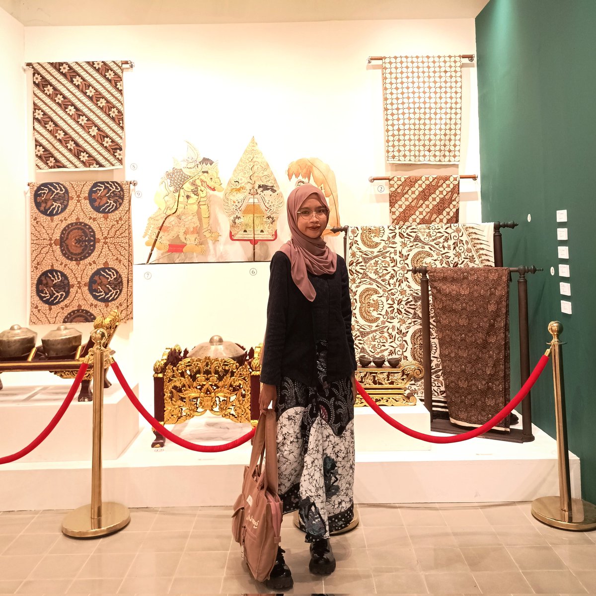 ¿ on Twitter "i can make a very long explanation how i love wearing