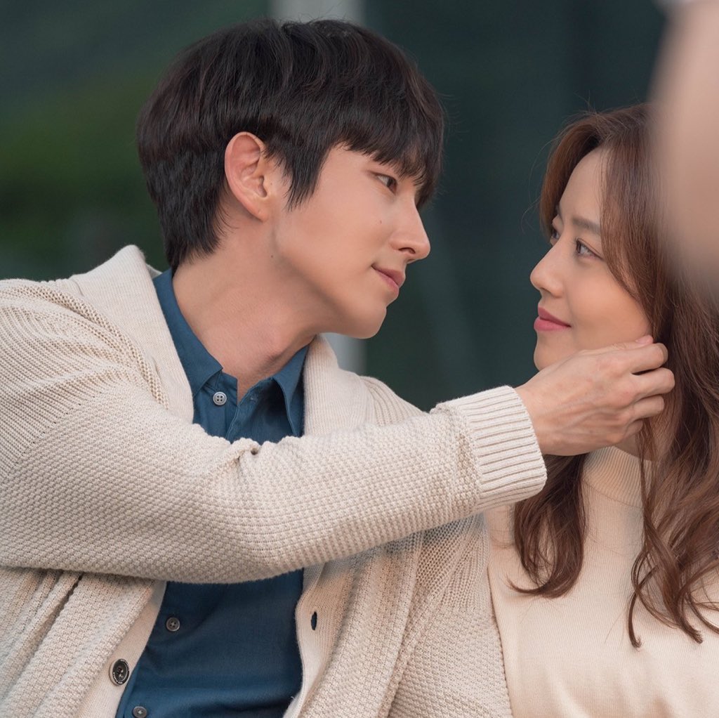 JoonChaeIntl's tweet photo. THEM 🤍😊 #LeeJoonGi #MoonChaeWon https://t.co/3J7XKMMmqC