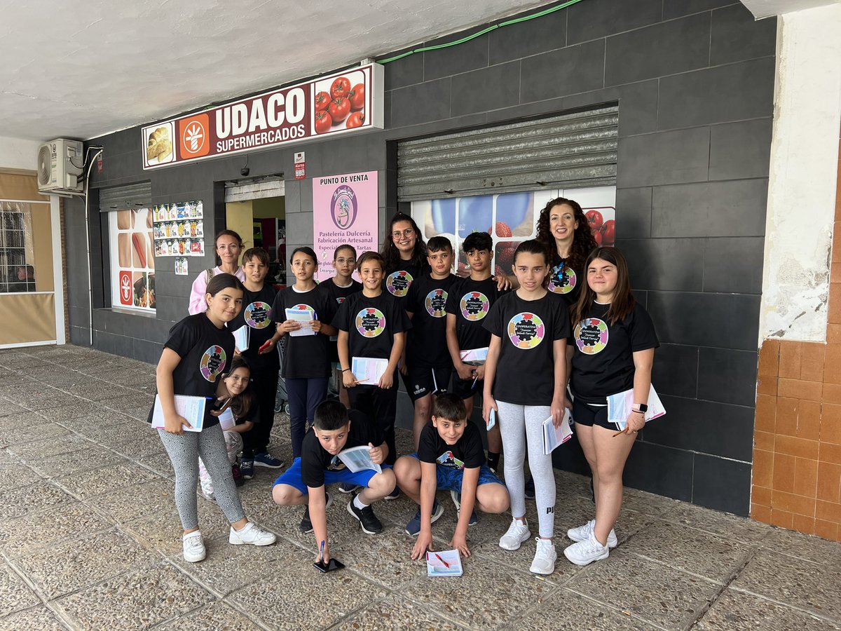 saludtorvis's tweet photo. Hoy aprendemos con la App Yuka 🥕a analizar el etiquetado de los alimentos en el comercio @Udaco. ¡¡Jo!! ¡¡Cuántos hay con 🔴!! Esos deberemos comerlos ocasionalmente o no consumirlos. @CulEmprendedora @CPRdbv @FPdGi #AuladelFuturo #InnovaEx22_23 https://t.co/7bpJcdXu8o