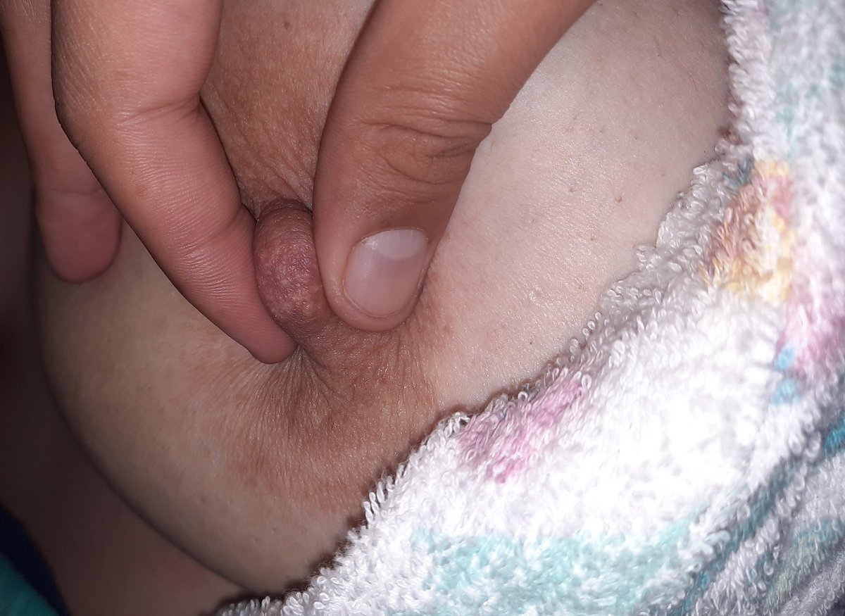 DelisecretB's tweet photo. Bom feriado galera!!
Diretamente para  #SextaDosMamilos do @h0memadmirador. 
Alguém pra chupar?
#hotwife #casalsafado #casada #bbw #bigtit #peituda #curvy #bigass #BundaGrande #PEITOAWARDS #swing https://t.co/IzpFFTlpfM