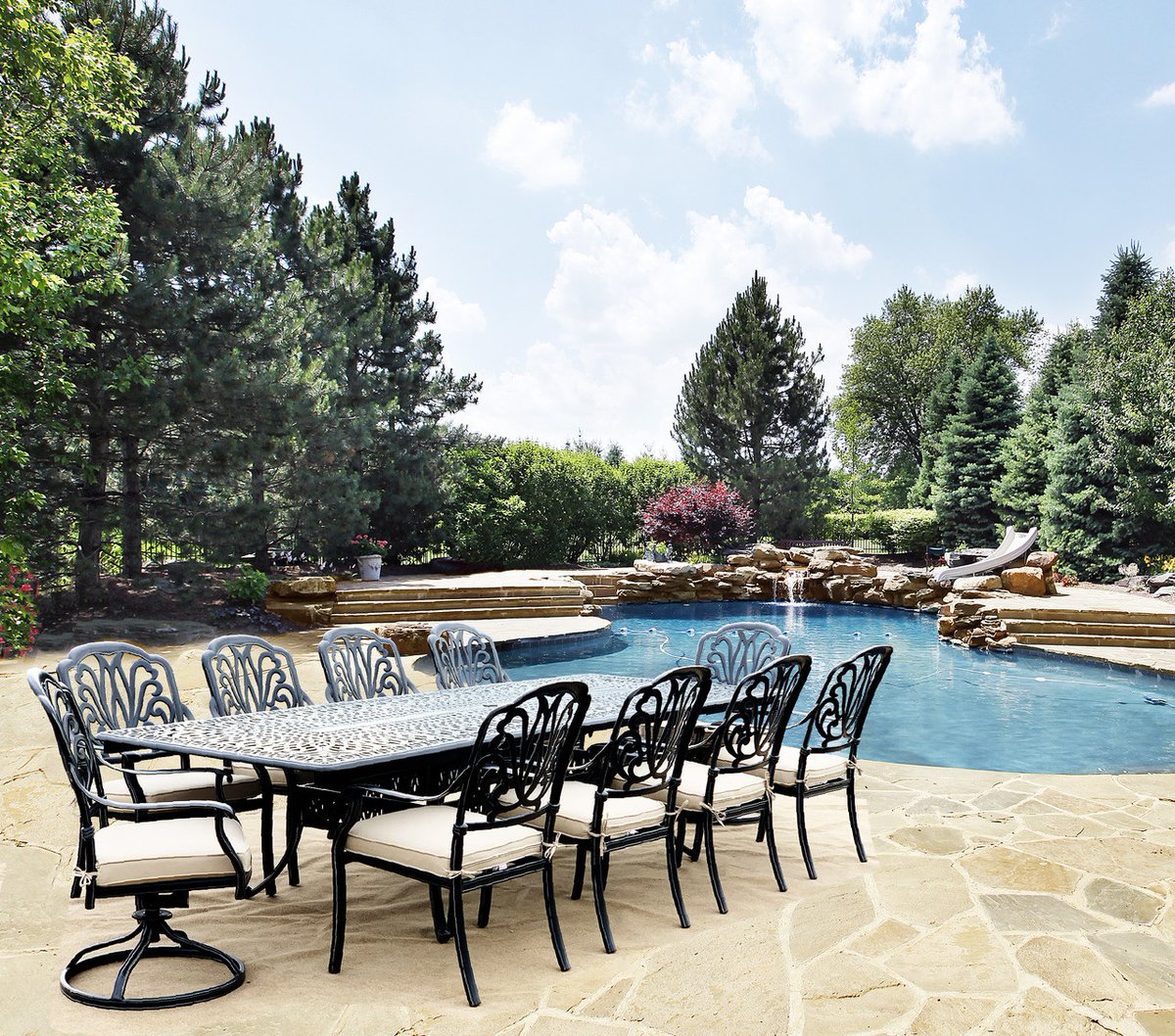 HomeThangs's tweet image. Traditional Victorian garden furniture is made of wrought iron, which is beautiful but heavy, leaves behind rust stains, and quite expensive. Powder coated aluminum has the same great look, but is lightweight, rust-proof, and more affordable. Learn more: bit.ly/41yYNTV