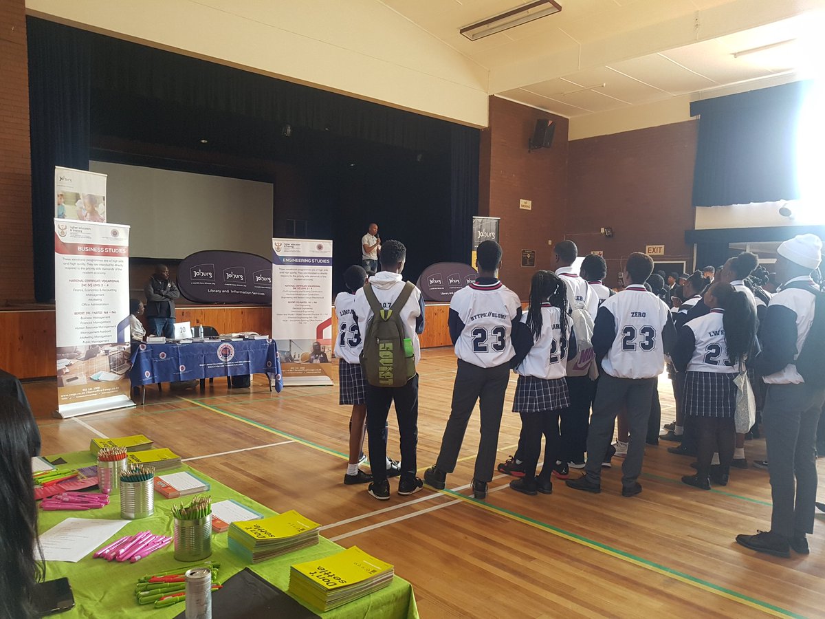 mindnewtrition's tweet photo. Great event it was. Thank you COJ libraries for the Career Expo. https://t.co/uYfMwYSFFL